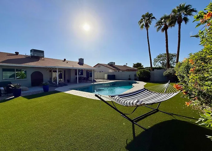 Retreat Family Pool Fire Pit Golf *