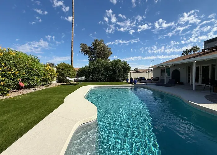 Retreat Family Pool Fire Pit Golf Holiday home *
